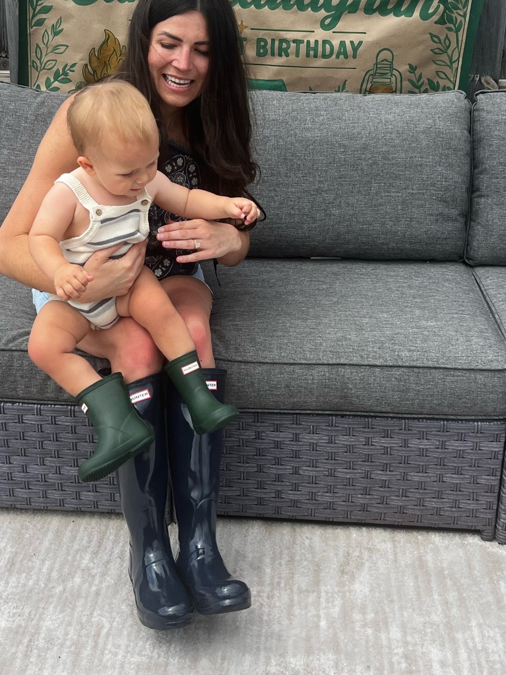 Hunter Women's Tall Gloss Rain Boots in Black